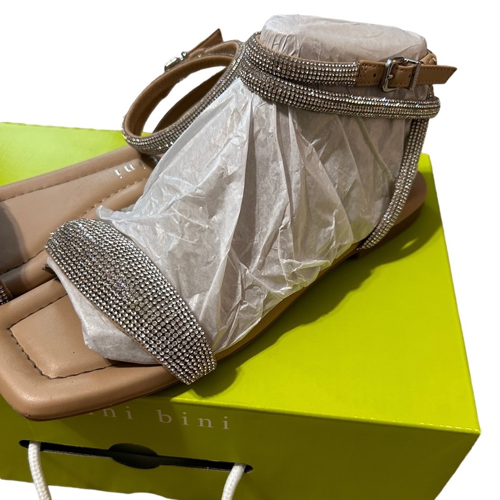 Gianni Bini flats